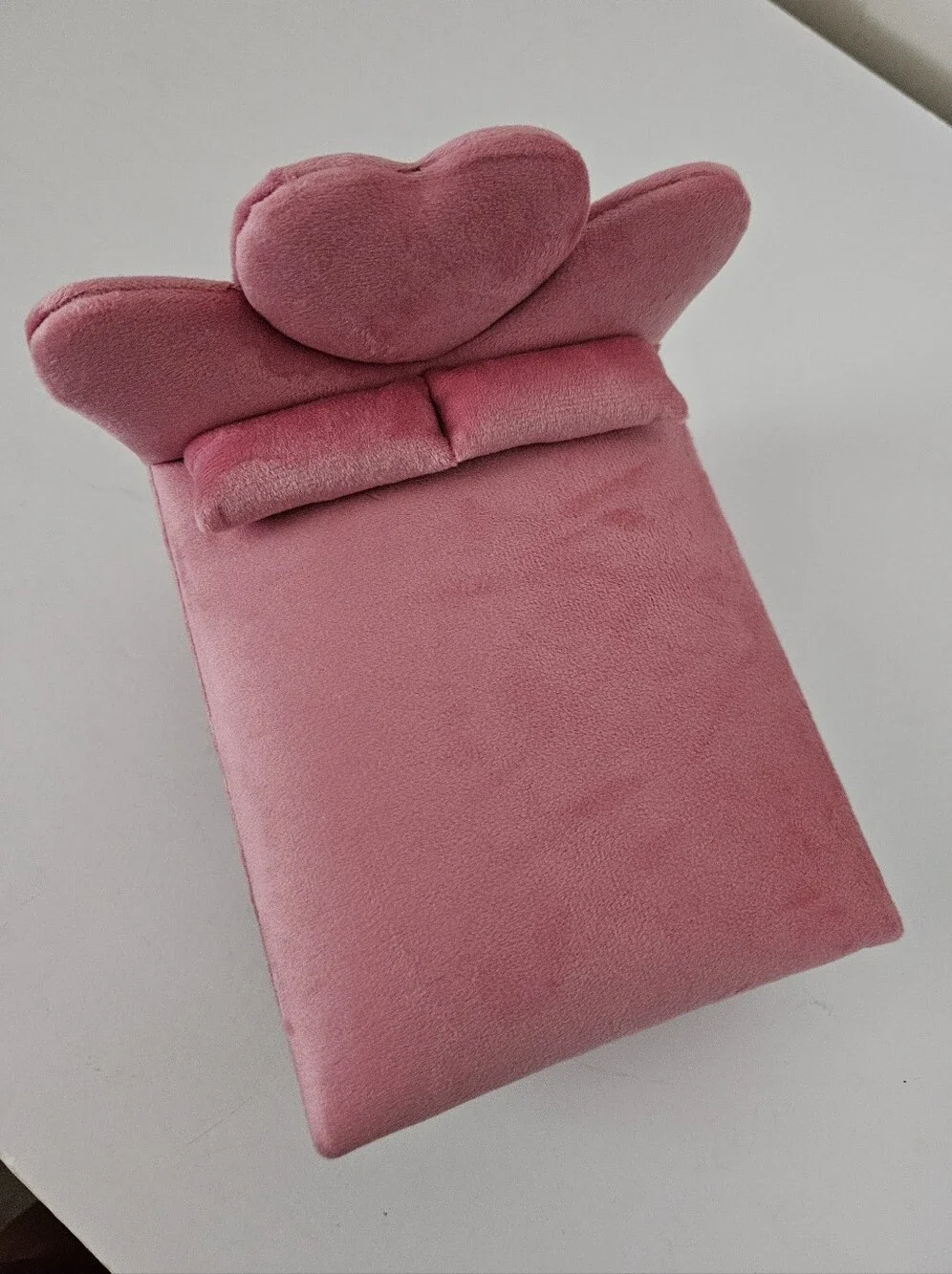 Mini Bed NWOT Jewelry Organizer